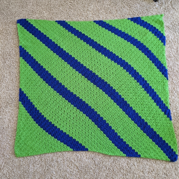 Vintage 70's Hand Made Granny Crochet Afghan Throw Large - Picture 1 of 4